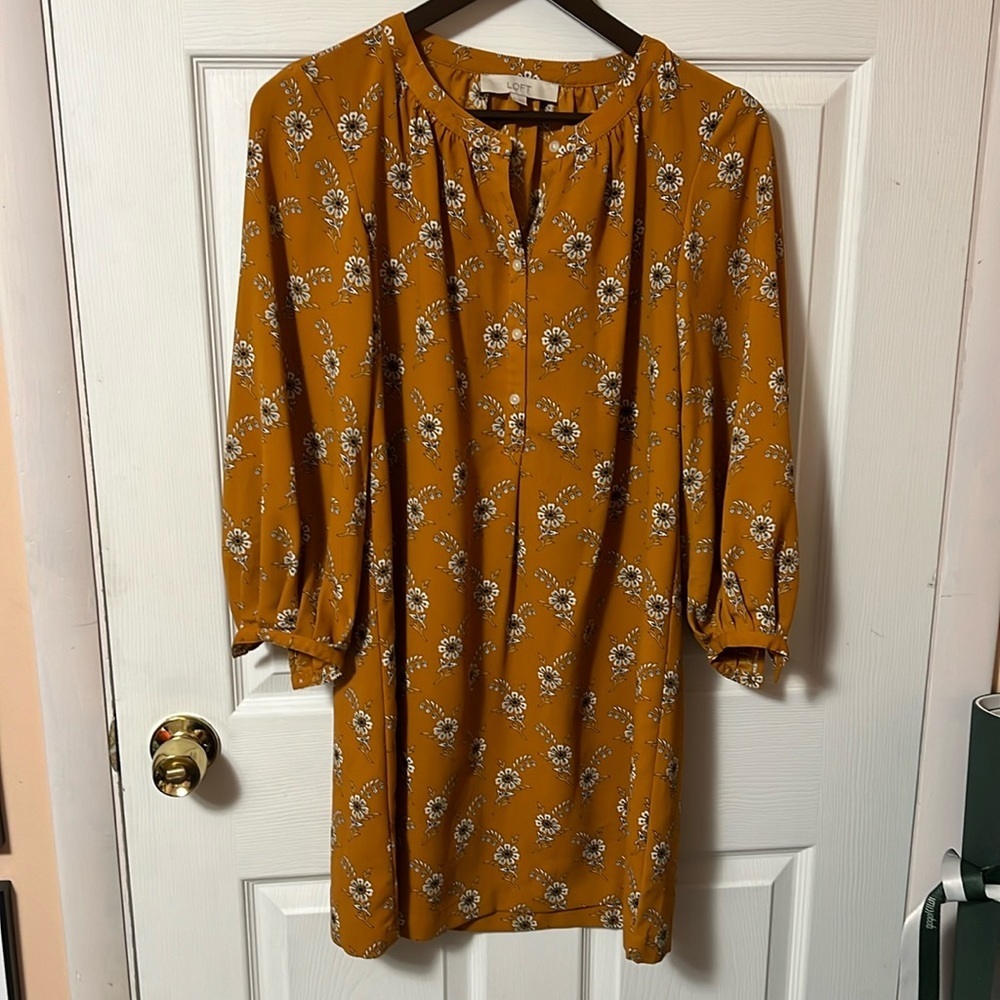 Loft gold floral shift dress - size XS​​